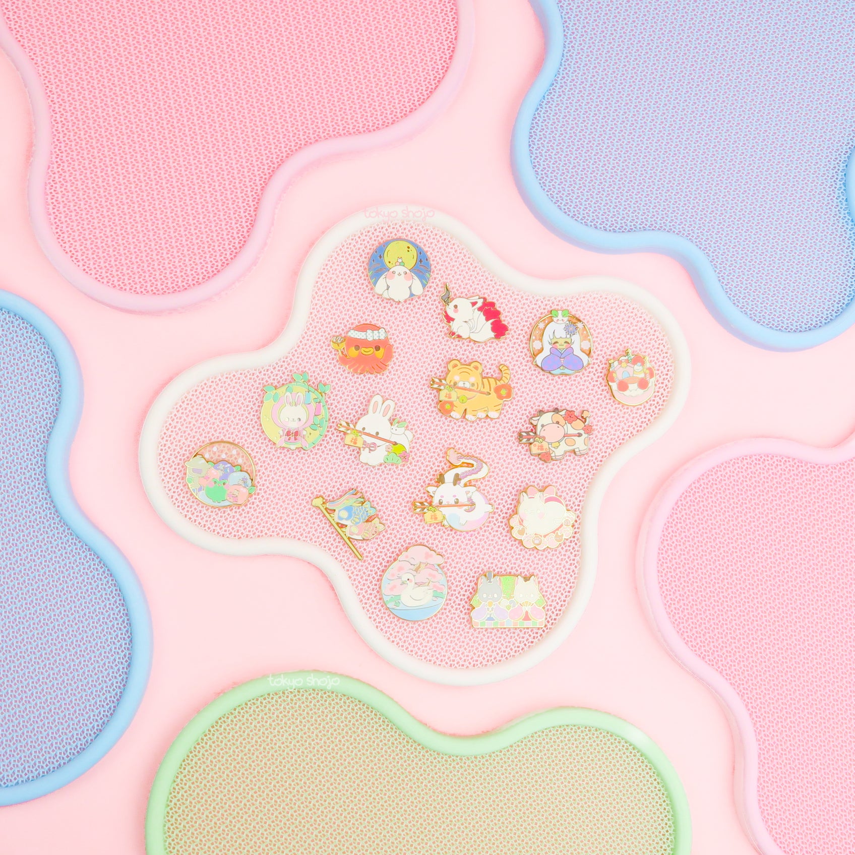 Katamari Modular Pin Display – tokyo shojo