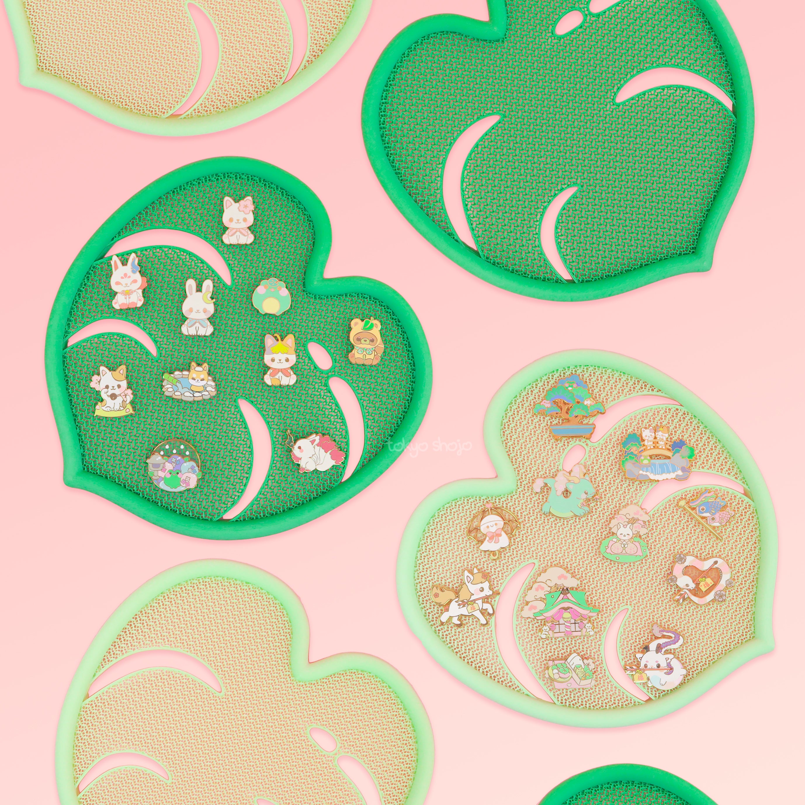 [Preorder: late October] Monstera Leaf Pin Display