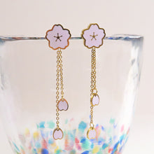 Load image into Gallery viewer, Sakura Petal Earrings
